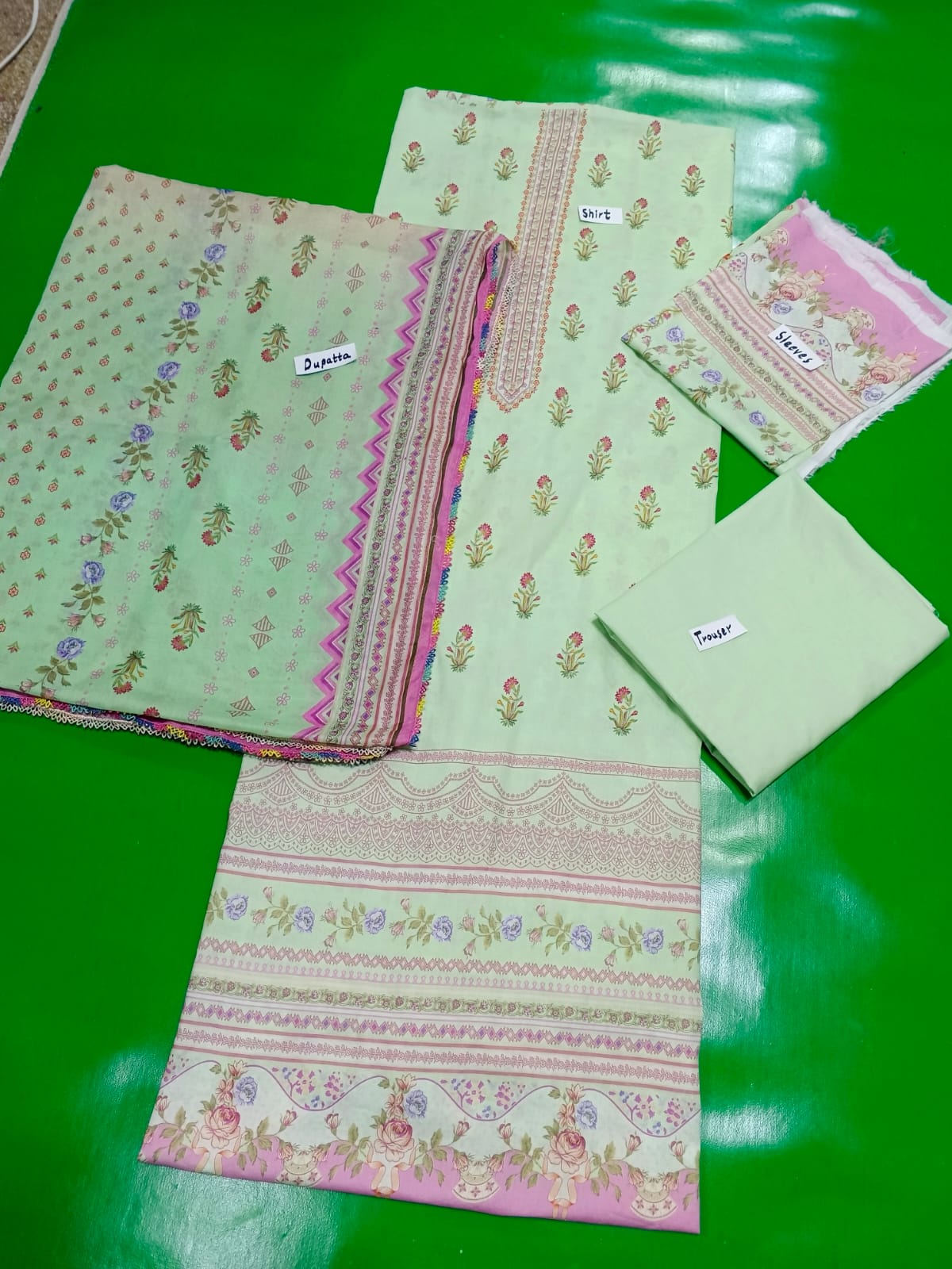 Lawn 3PC unstitch suit