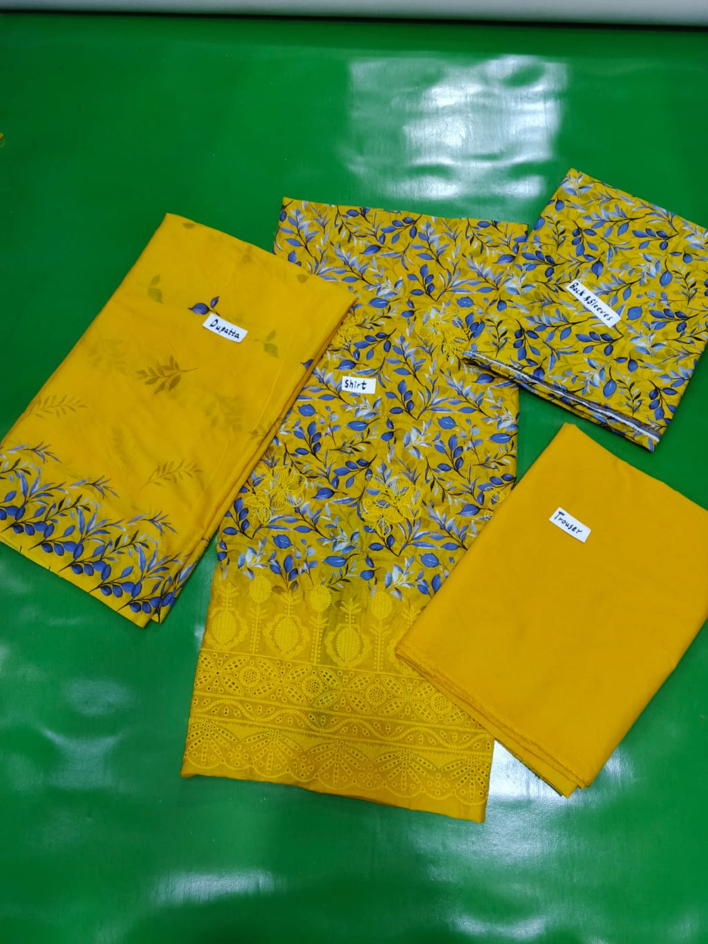 Lawn 3PC unstitch suit
