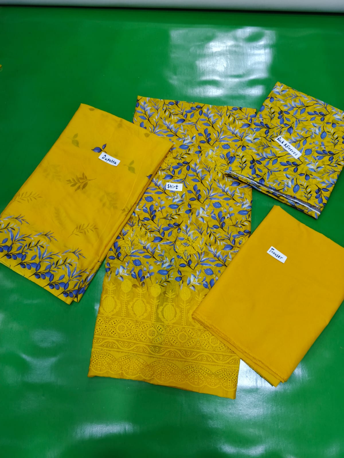 Lawn 3PC unstitch suit